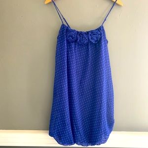 Blue bubble dress. Polka-dots and floral appliqué